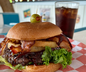 Cheeburger with onion rings