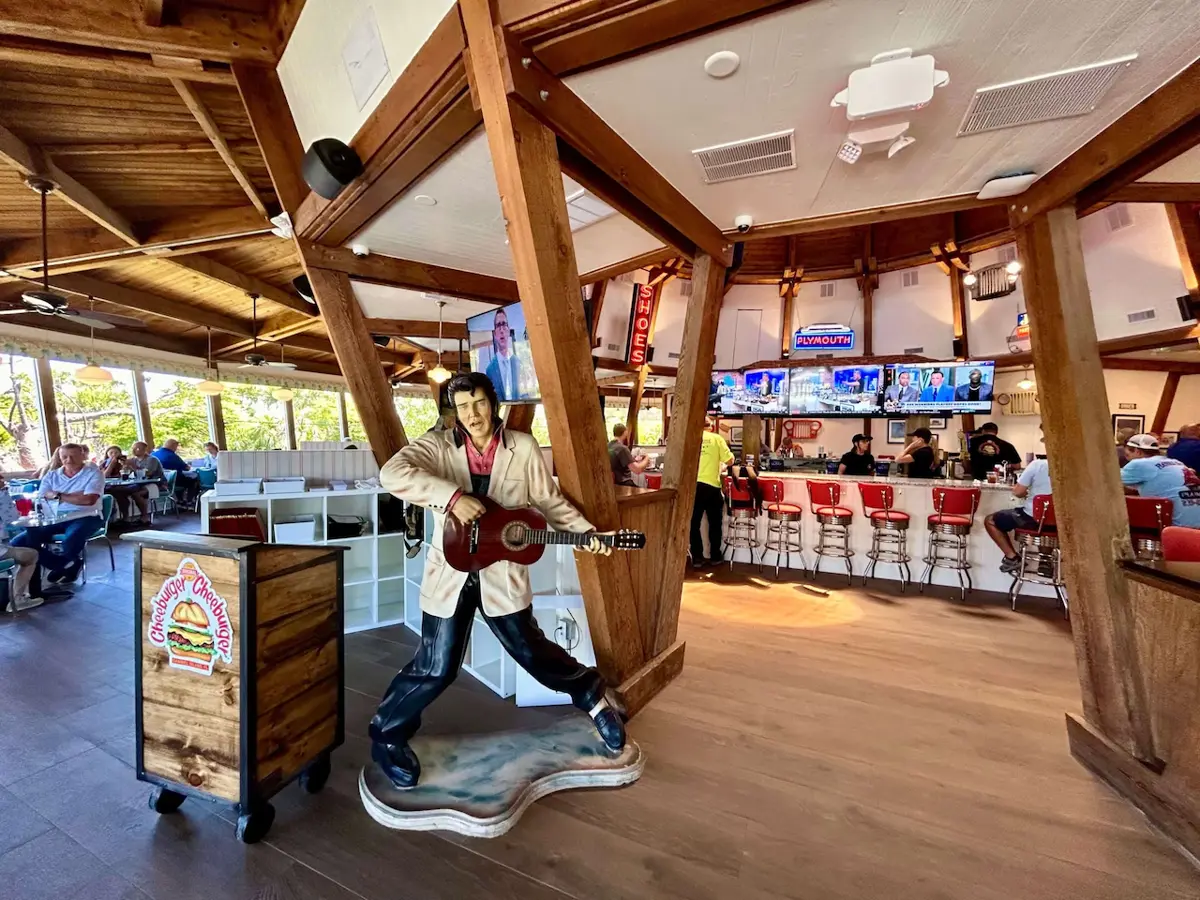 Bar at Cheeburger