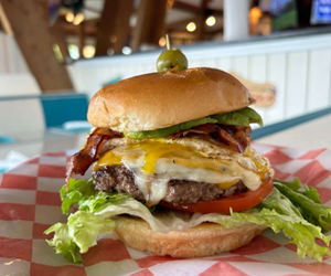 Classic Cheeburger