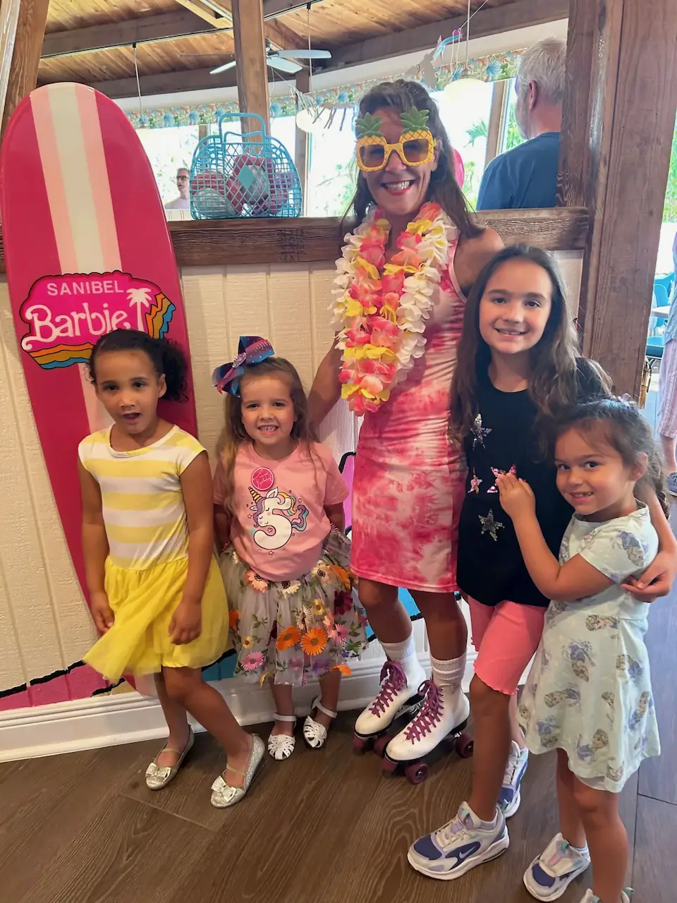 Kids having fun at Cheeburger Cheeburger Sanibel